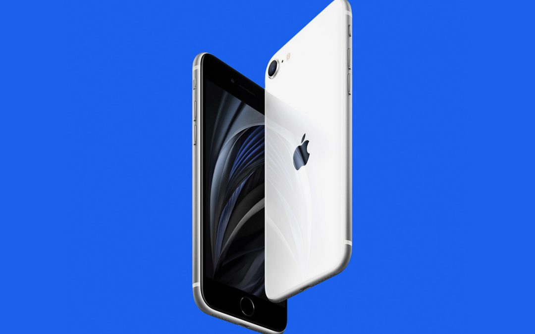 Apple Kowtows to Russian Demands